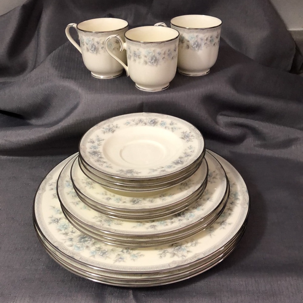 COPY - 🌟ECU🌟VINTAGE NORITAKE🌟FINE BONE CHINA. BUENAVISTA PATTERN. 3 SETTINGS EA…